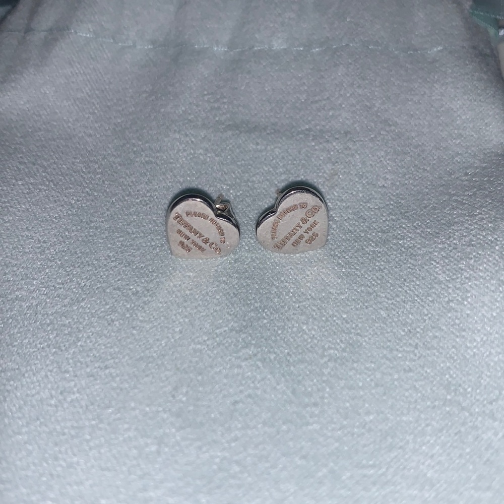 Return to Tiffany Heart Stud Earrings